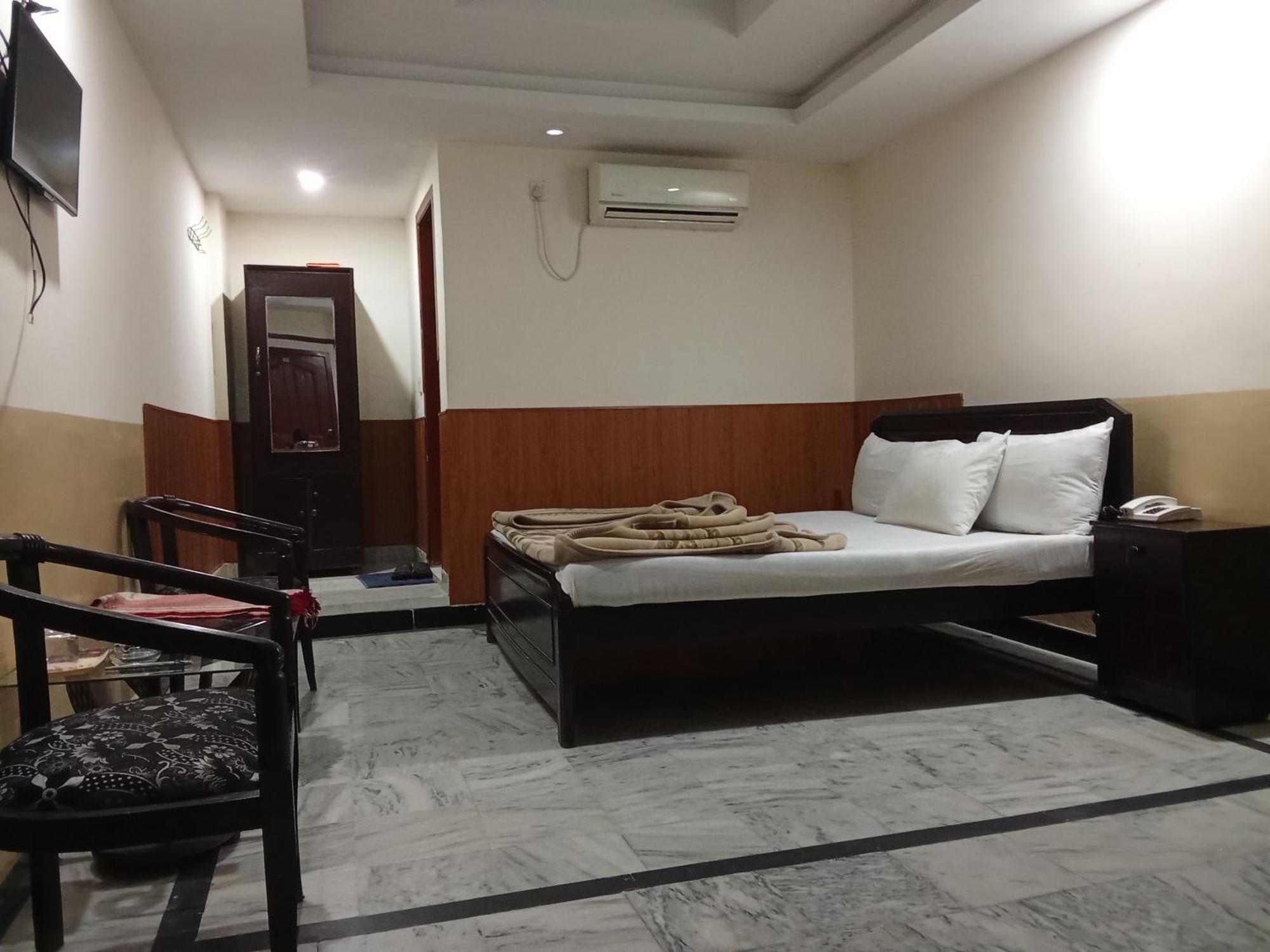 Hotel Khursheed Palace Rawalpindi Exterior photo